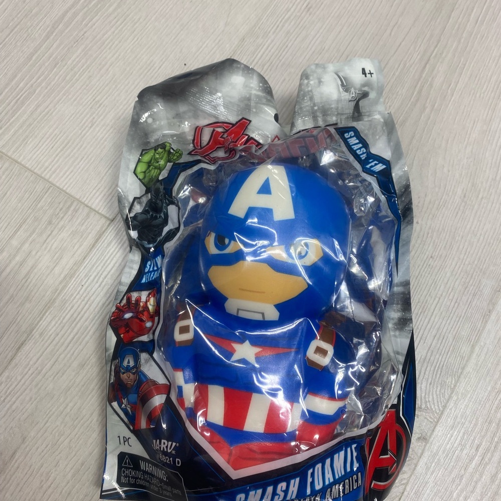 Marvel Captain America Smash Foamee - Blue, Red, White